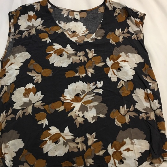 Blouse - Picture 2 of 3